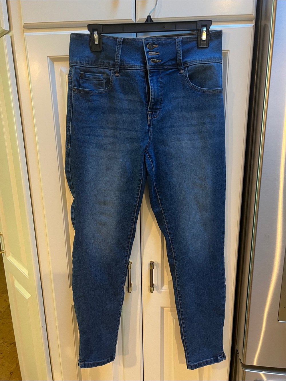Curve High-Waisted Dark Blue Women’s Jeans